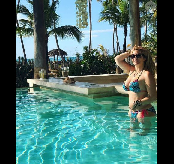 Loana en bikini sur le tournage de "La villa des coeurs brisés 4", dimanche 8 avril 2018, Instagram
