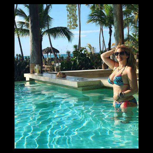 Loana en bikini sur le tournage de "La villa des coeurs brisés 4", dimanche 8 avril 2018, Instagram