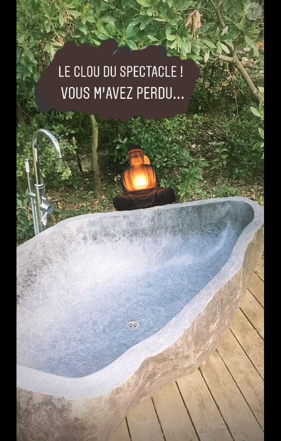 Emma et Florian, révélés dans "Mariés au premier regard 2" (M6), ont partagé quelques photos de leur escapade à deux au sein d'une bulle des bois.
