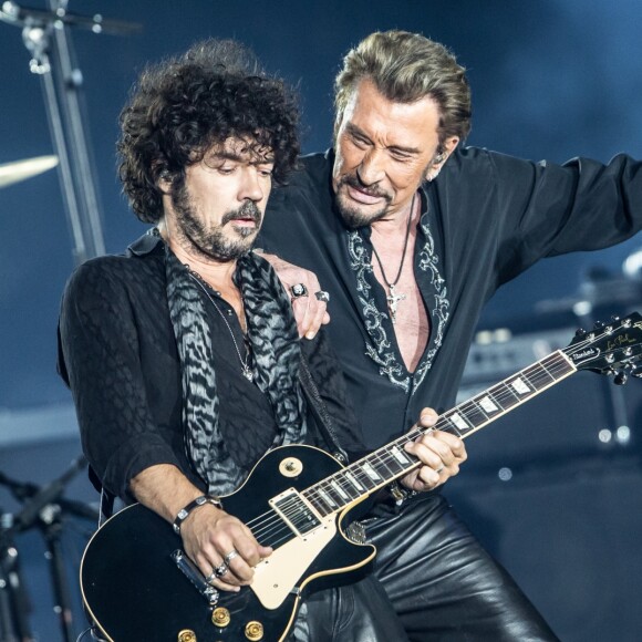 Exclusif - Yarol Poupaud et Robin Le Mesurier - Johnny Hallyday en concert au Grand Stade Lille Métropole (Stade Pierre Mauroy) à Lille. Les 9 et 10 octobre 2015 © Cyril Moreau / Bestimage