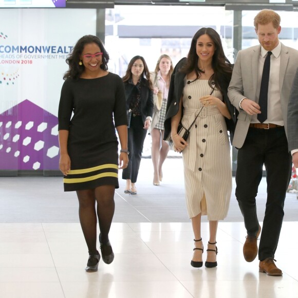 Le prince Harry et sa fiancée Meghan Markle lors d'une réception du forum des jeunes pendant le Commonwealth Heads of Government Meeting à Londres le 18 avril 2018.
