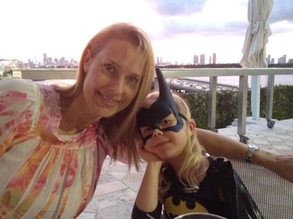 Adine Lanneluc-Sanson et sa fille à Miami le 26 octobre 2013.