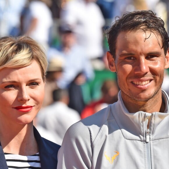 La princesse Charlene de Monaco et Rafael Nadal durant la finale du Rolex Monte Carlo Masters 2018 qui a opposé l'Espagnol Rafael Nadal au Japoais Kei Nishikori au Monte Carlo Country Club à Roquebrune Cap Martin le 21 avril 2018. Rafael Nadal a remporté pour la 11eme fois le tournoi en battant son adversaire en 2 sets. © Bruno Bebert/Bestimage