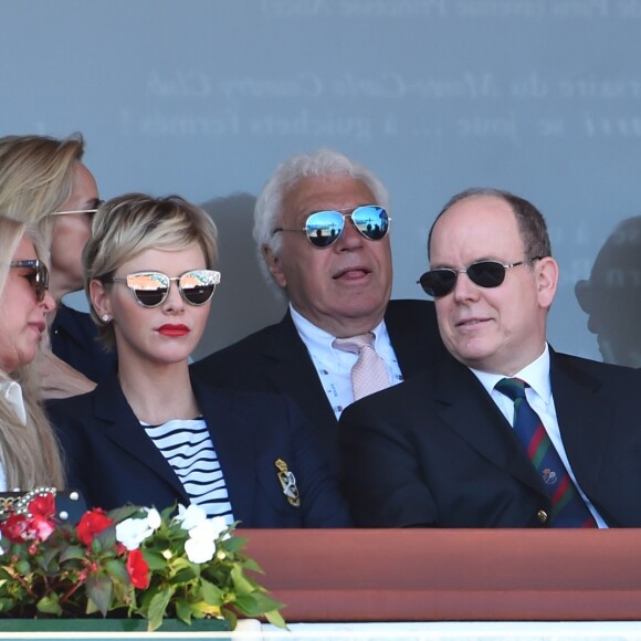 La princesse Charlene et Albert de Monaco assistent à la finale du Rolex Monte Carlo Masters 2018 qui a opposé l'Espagnol Rafael Nadal au Japoais Kei Nishikori au Monte Carlo Country Club à Roquebrune Cap Martin le 21 avril 2018. Rafael Nadal a remporté pour la 11eme fois le tournoi en battant son adversaire en 2 sets. © Bruno Bébert/Bestimage