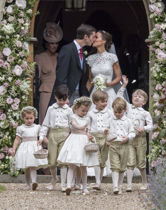 Le prince George et la princesse Charlotte de Cambridge étaient page et demoiselle d'honneur au mariage de Pippa Middleton et James Matthews le 20 mai 2017 dans le Berkshire.