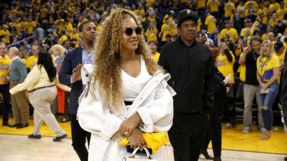 Beyoncé et Jay-Z : Le couple vole la vedette aux Warriors !