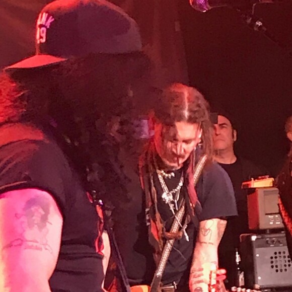 Exclusif - Johnny Depp et le guitariste Slash en concert à The Roxy à Los Angeles. Le 16 janvier 2018