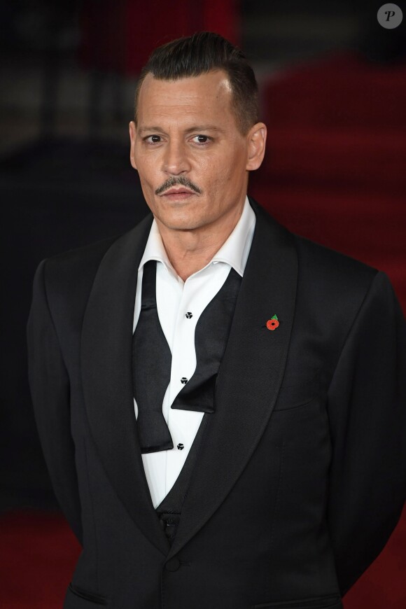 Johnny Depp à la première de "Murder On The Orient Express" au Royal Albert Hall à Londres, le 2 novembre 2017