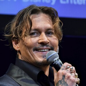 Johnny Depp à la première de "Pirates des Caraïbes : La Vengeance de Salazar" à Tokyo le 20 juin 2017.