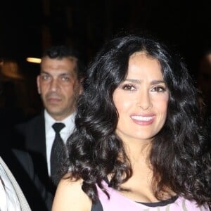 Salma Hayek assiste à la soirée d'ouverture de la nouvelle boutique Gucci dans le quartier de Soho à New York, le 5 mai 2018.