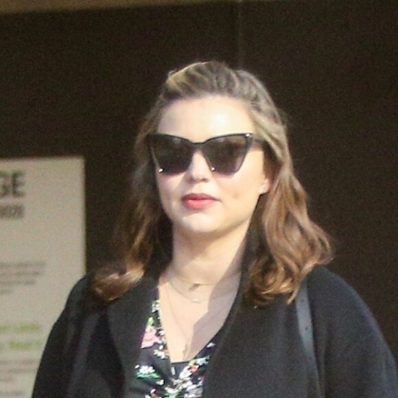 Exclusif - Miranda Kerr enceinte est allée déjeuner avec des amis à Hollywood, le 25 mars 2018