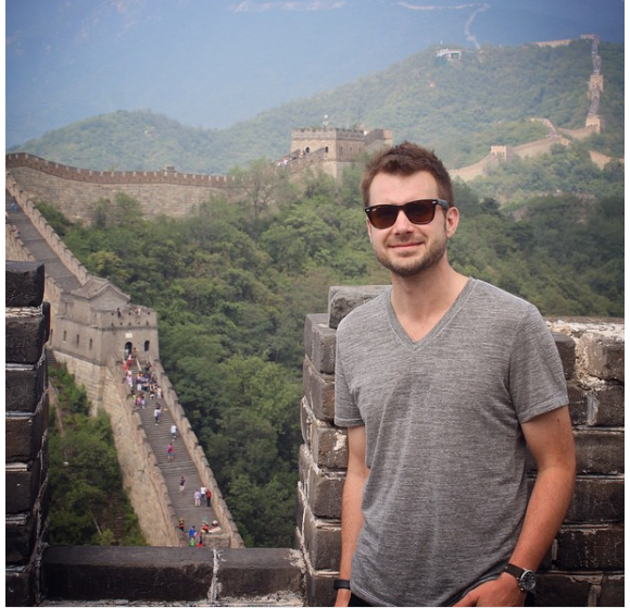 Howie Day sur la Muraille de Chine, photo Instagram septembre 2014