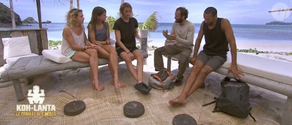 Le jury final dans "Koh-Lanta : Le combat des héros" (TF1), épisode diffusé vendredi 11 mai 2018.