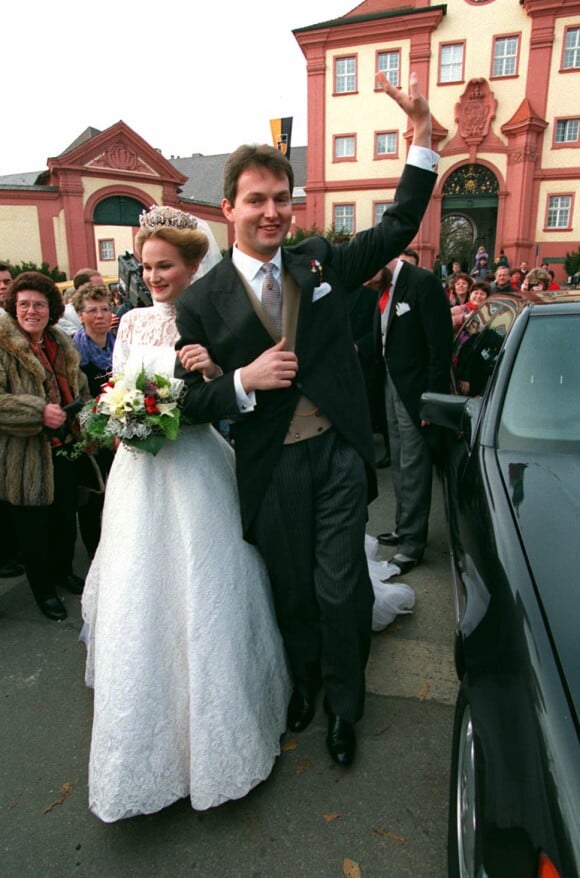 Le duc Frédéric de Wurtemberg lors de son mariage avec la princesse Marie de Wied en novembre 1993 à Altshausen. Le duc héritier a trouvé la mort à 56 ans le 9 mai 2018 dans un accident de voiture.