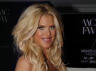 Julien Guirado en couple face à Victoria Silvstedt divine en robe décolletée