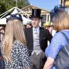 Le prince Edward rencontre des invités lors de la première garden aprty de l'année 2018 au palais de Buckingham à Londres le 15 mai 2018.