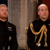 Le prince Harry avec son frère William, son témoin, lors de son mariage avec Meghan Markle le 19 mai 2018 en la chapelle St George à Windsor. Les deux frères portent leur uniforme des Blues and Royals.