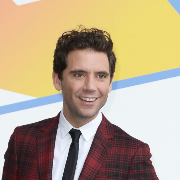 Photocall avec le chanteur Mika pour l'émission de télévision "Stasera Casa Mika" à Milan le 27 octobre 2017.