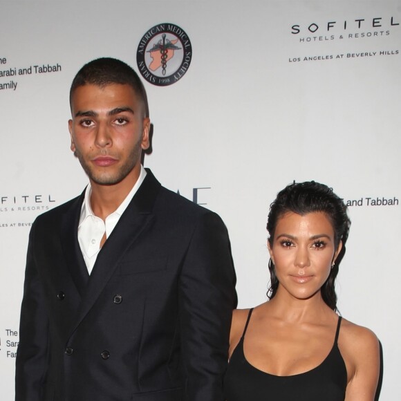 Younes Bendjima et sa compagne Kourtney Kardashian à la soirée caritative The Syrian American Medical Society à l'hôtel The Sofitel à Los Angeles, le 4 mai 2018