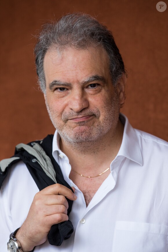 Raphaël Mezrahi au village lors des internationaux de tennis de Roland Garros, à Paris le 28 mai 2018.