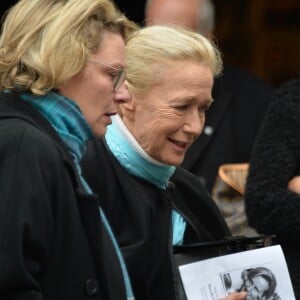 Exclusif - Brigitte Fossey et sa fille Marie Adam aux obsèques de Marcelle Feuillade (mère de Brigitte Fossey) en l'Eglise de Notre Dame de Boulogne Billancourt le 23 décembre 2016.