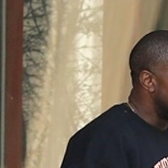Exclusif - Kim Kardashian et son mari Kanye West en promenade dans le Wyoming le 10 mai 2018