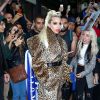 Lady Gaga porte un manteau léopard à la sortie d'un immeuble à New York, le 27 mai 2018