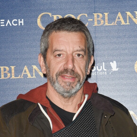 Michel Cymes (bras en écharpe) - People à l'avant-première du film "Croc-Blanc" au cinéma Gaumont Opéra à Paris. Le 25 mars 2018 © Coadic Guirec / Bestimage