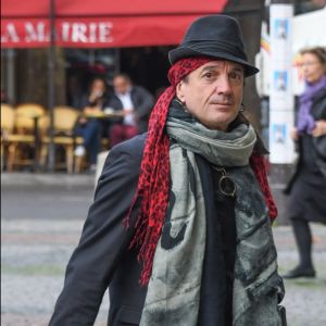 Francis Lalanne lors de la messe en souvenir de Gonzague Saint Bris en l'église Saint-Sulpice à Paris, le 28 septembre 2017.