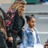 Exclusif - Blue Ivy ( fille de Beyonce et Jay-Z) , habillée en tenue de danseuse, se rend à l'Opéra Garnier avec sa grand-mère Tina Knowles pendant que ses parents sont en répétitions à l'U Arena, le 23 mai 2018.