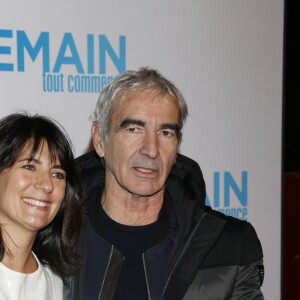 Estelle Denis et son compagnon Raymond Domenech lors de l'avant-première du film "Demain tout commence" au Grand Rex à Paris le 28 novembre 2016.