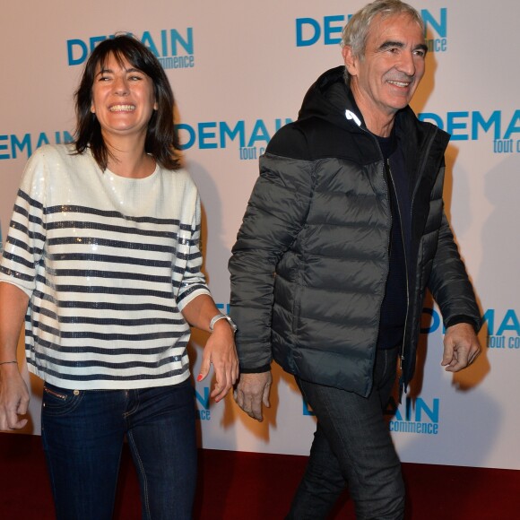 Estelle Denis et son compagnon Raymond Domenech - Avant première du film "Demain tout commence" au Grand Rex à Paris le 28 novembre 2016. © Coadic Guirec/Bestimage