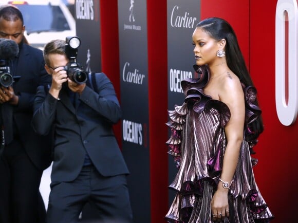 Rihanna (robe Givenchy) à la première du film 'Ocean's 8' à New York, le 5 juin 2018 © Charles Guerin/Bestimage