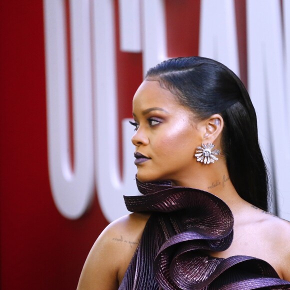 Rihanna (robe Givenchy) à la première du film 'Ocean's 8' à New York, le 5 juin 2018 © Charles Guerin/Bestimage