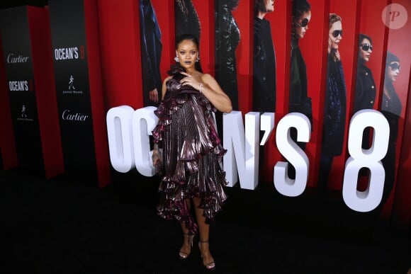Rihanna (robe Givenchy) à la première du film 'Ocean's 8' à New York, le 5 juin 2018 © Charles Guerin/Bestimage