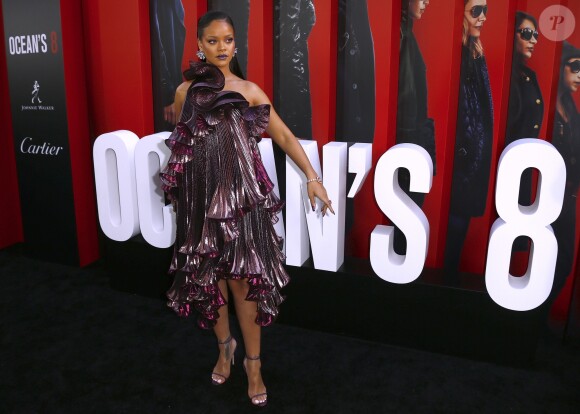 Rihanna (robe Givenchy) à la première du film 'Ocean's 8' à New York, le 5 juin 2018 © Charles Guerin/Bestimage