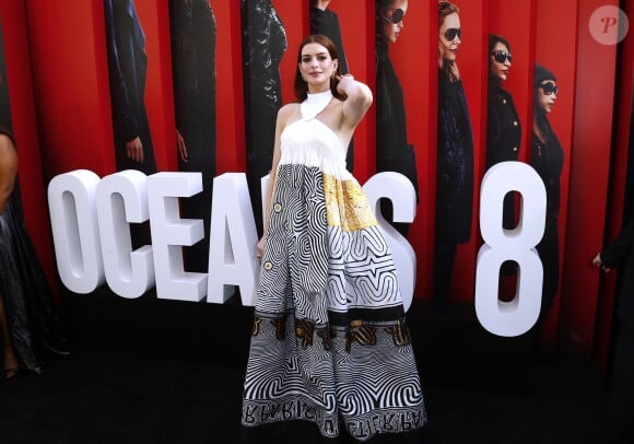 Anne Hathaway à la première du film 'Ocean's 8' à New York, le 5 juin 2018 © Charles Guerin/Bestimage