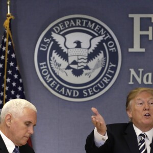 Donald Trump et Melania Trump lors d'une rencontre au siège de la FEMA à Washington, le 6 juin 2018