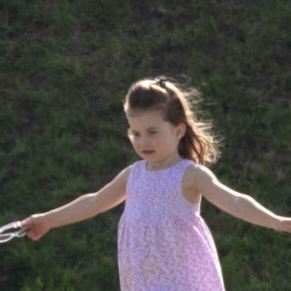 La princesse Charlotte de Cambridge lors d'un match de polo caritatif au Beaufort Polo Club à Tetbury le 10 juin 2018.