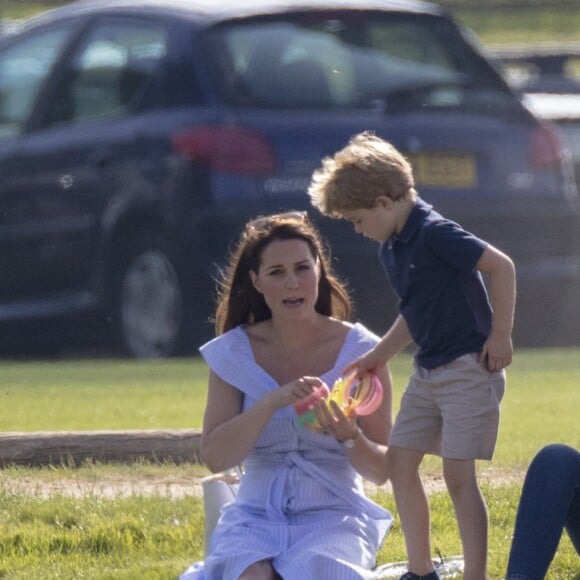 Catherine Kate Middleton, duchesse de Cambridge, le prince George lors d'un match de polo caritatif au Beaufort Polo Club à Tetbury le 10 juin 2018. Le Maserati Royal Charity Polo Trophy est destiné à recueillir des fonds pour deux organismes de bienfaisance, "The Royal Marsden" et "Centrepoint".