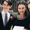 Michael Douglas et Catherine Zeta-Jones à la remise de diplôme de leur fils Dylan avec leur fille Carys. 9 juin 2018.