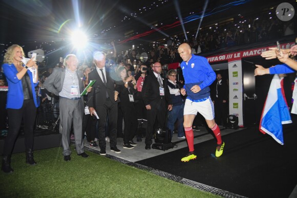 Zinédine Zidane - Les Bleus de France98 se sont imposés (3-2) face à une sélection FIFA 98 pour le match des légendes pour l'anniversaire des 20 ans du sacre mondial à la U Arena à Nanterre, France, le 12 juin 2018. © Bestimage