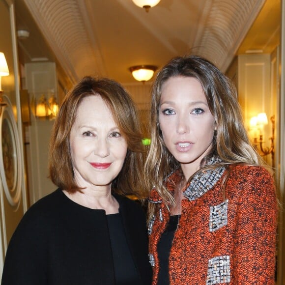 Nathalie Baye et sa fille Laura Smet - Soirée des "Révélations César 2015" à l'hôtel Meurice à Paris le 12 janvier 2015.