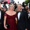 Paul Belmondo (habillé en Lanvin), sa femme Luana et leur fils Victor - Montée des marches de la cérémonie de clôture du 69e Festival International du Film de Cannes. Le 22 mai 2016. © Olivier Borde-Cyril Moreau/Bestimage