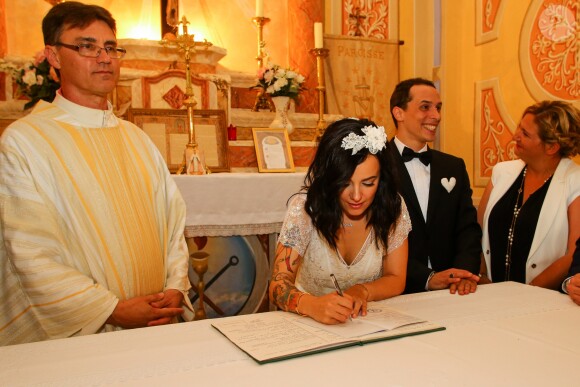 Exclusif - Prix spécial - Mariage religieux en l'église de Villanova d' Alizée et Grégoire Lyonnet - Villanova le 18 juin 2016 © Olivier Huitel - Olivier Sanchez / Bestimage - Crystal 18/06/2016 - Villanova