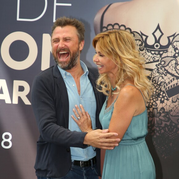 Alexandre Brasseur et Ingrid Chauvin lors du photocall de la série "Demain nous appartient" lors du 58ème festival de Télévision de Monté-Carlo à Monaco le 16 juin 2018. © Denis Guignebourg / Bestimage