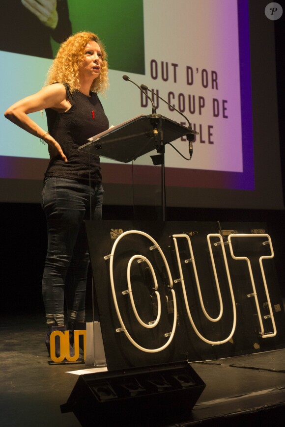 Exclusif - Giovanna Rincon qui reçoit l'OUT d'or du couo de gueule 2018 lors de la 2ème cérémonie de remise des OUT d'or, prix de la visibilité LGBTI (lesbiennes, gays, bi·e·s, trans et intersexes), organisé par l'association des journalistes LGBT, AJL et la Maison des Métallos (établissement culturel de la ville de Paris) à la Maison des Métallos, à Paris, France, le 19 juin 2018.