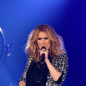 Céline Dion en concert à l'AccorHotels Arena, Paris le 4 juillet 2017. © Lionel Urman/Bestimage