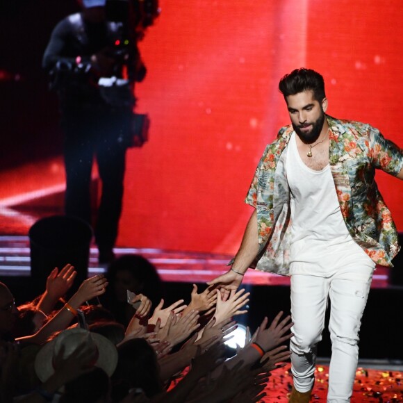 Exclusif - Kendji Girac, vainqueur du titre "La chanson de l'année 2018", émission enregistrée dans les arènes de Nîmes, diffusée en direct sur TF1 le 8 juin © Bruno Bebert / Bestimage