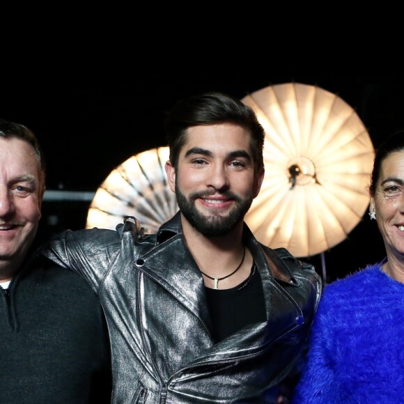 Exclusif - Kendji Girac et ses parents - Backstage de l'enregistrement de l'émission Spécial Johnny Hallyday, "Johnny, la soirée événement", qui sera diffusée sur TF1 en prime-time le 20 décembre 2014.